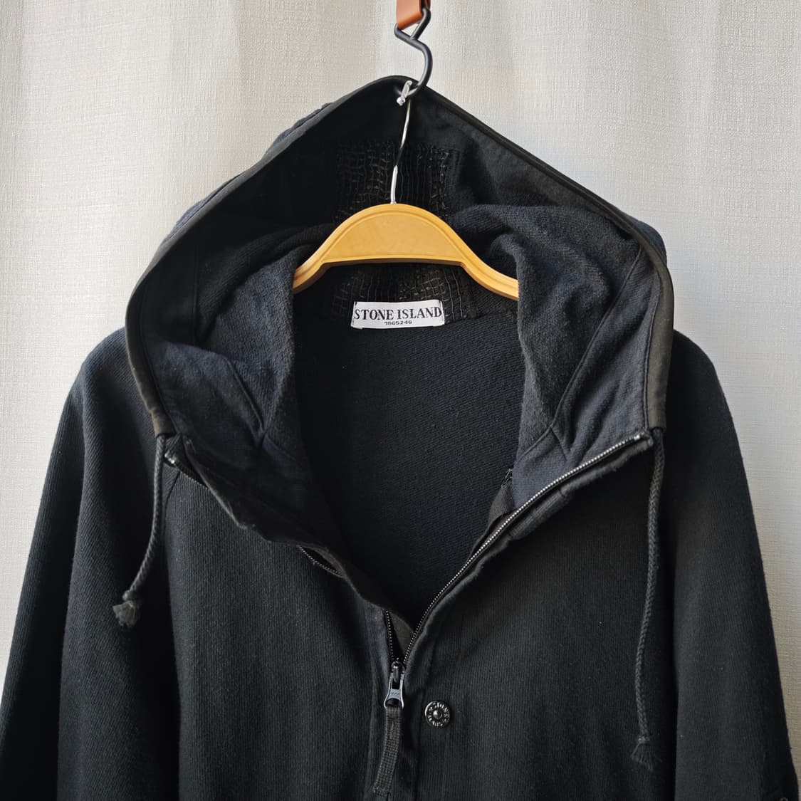 스톤아일랜드 와펜 코튼 후드 집업 블랙 M 상품이미지4