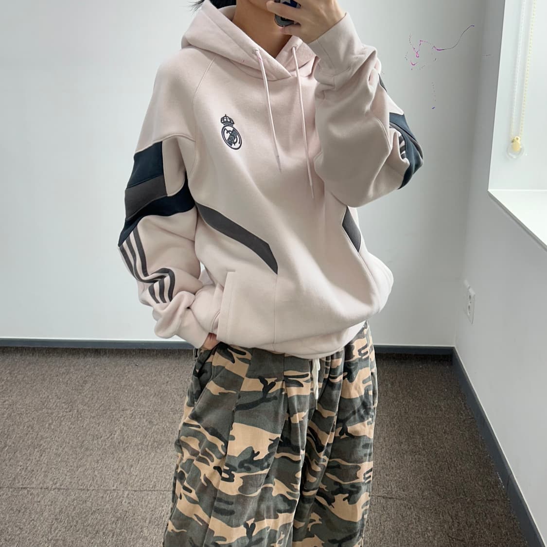 Adidas 아디다스 레알 마드리드 라이트 핑크 기모 후드티  상품이미지2