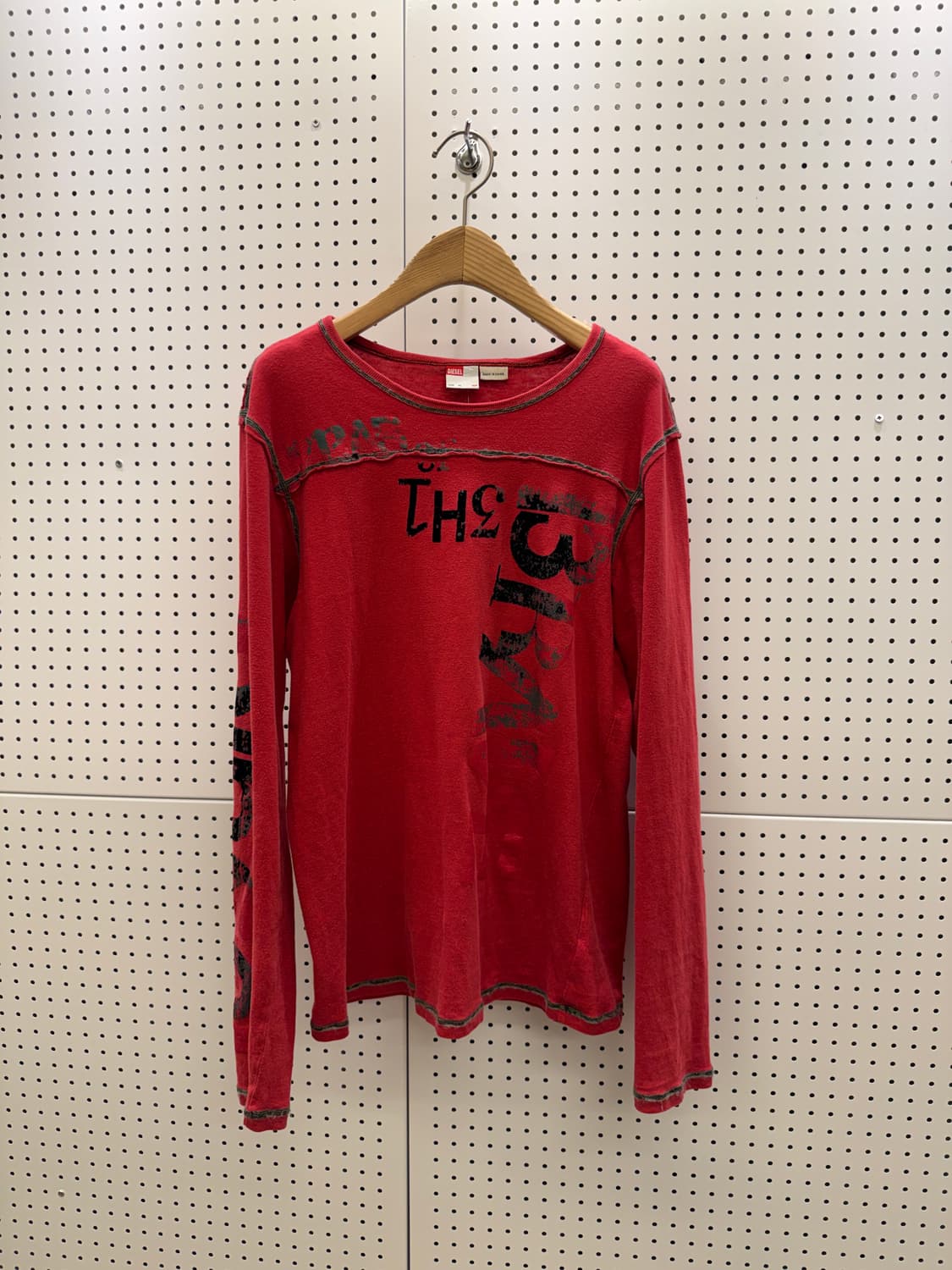 디젤 그래픽 워싱 긴팔 티셔츠 U1655 상품이미지2