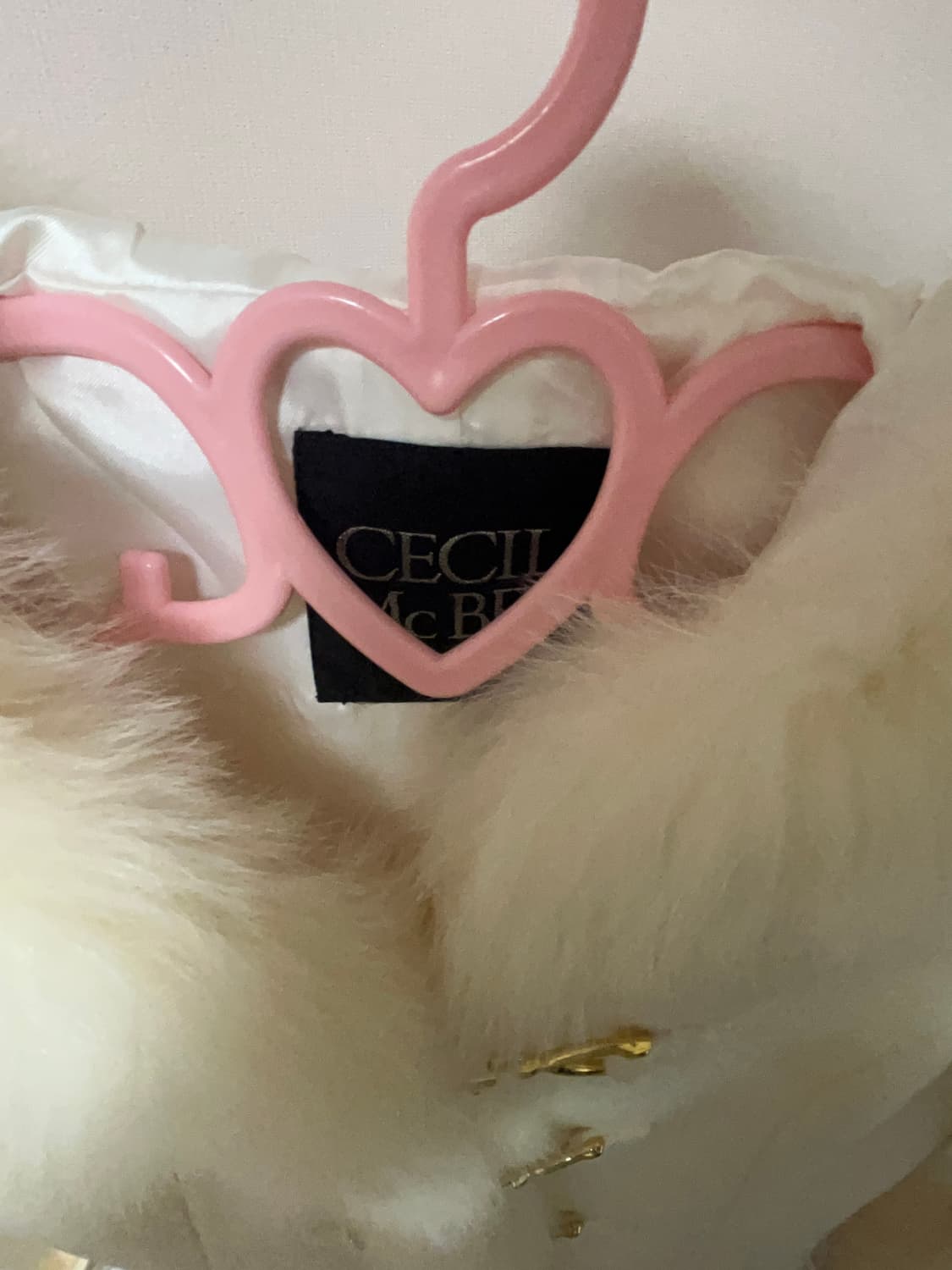 세실맥비 퍼코트 아이보리 상품이미지3