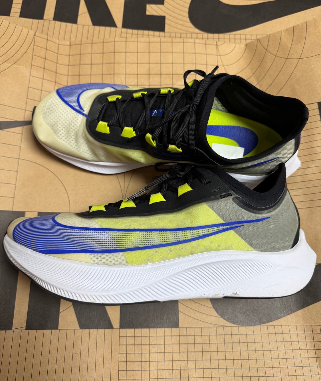 나이키 줌플라이3 런닝화 290 중고 상품이미지3