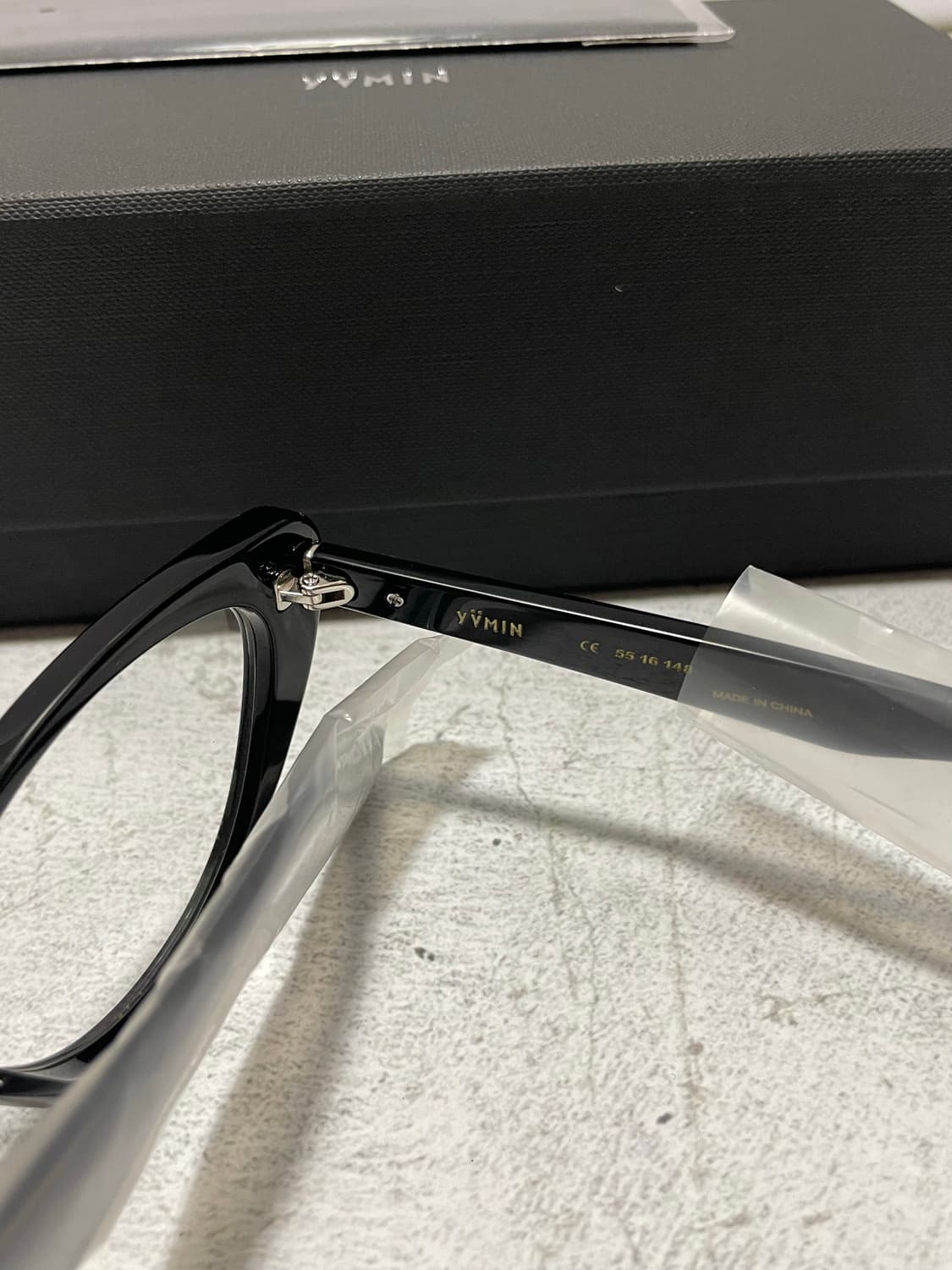 슈슈통 X 위민 콜라보 젬스톤 보우 메탈 안경 상품이미지3