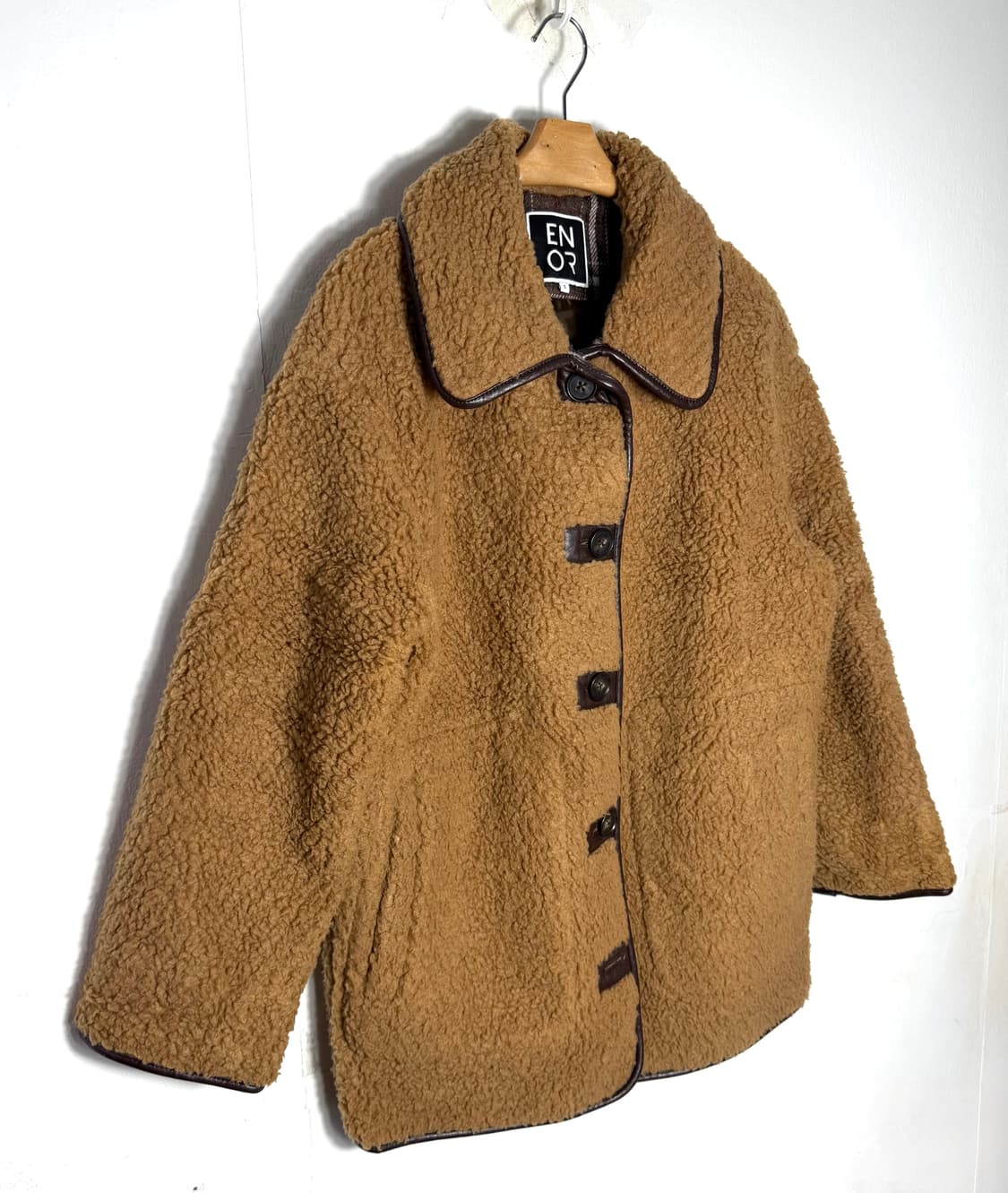 엔오르 무스탕 엔오르자켓 엔오르무스탕 상품이미지1