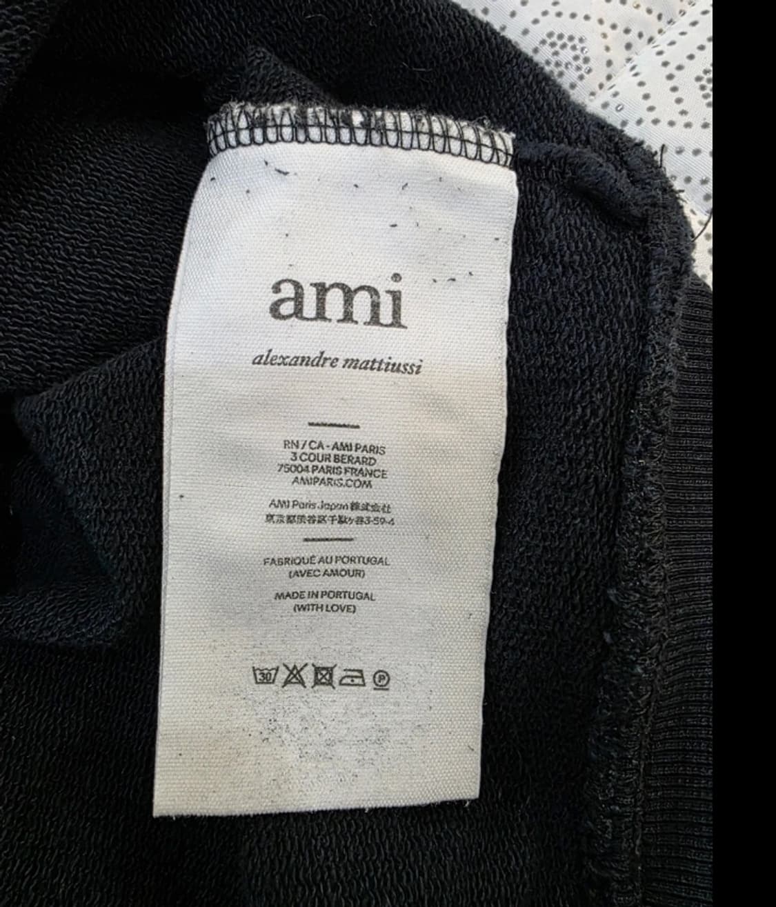 아미 AMI 스몰 하트 블랙 맨투맨 L 상품이미지6