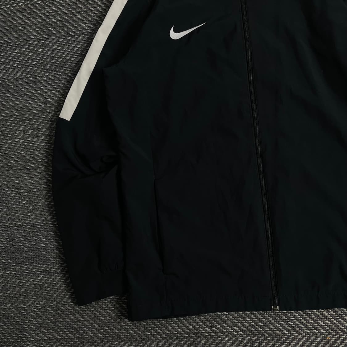 나이키 드라이핏 배색 바람막이 블랙o 3615 상품이미지3
