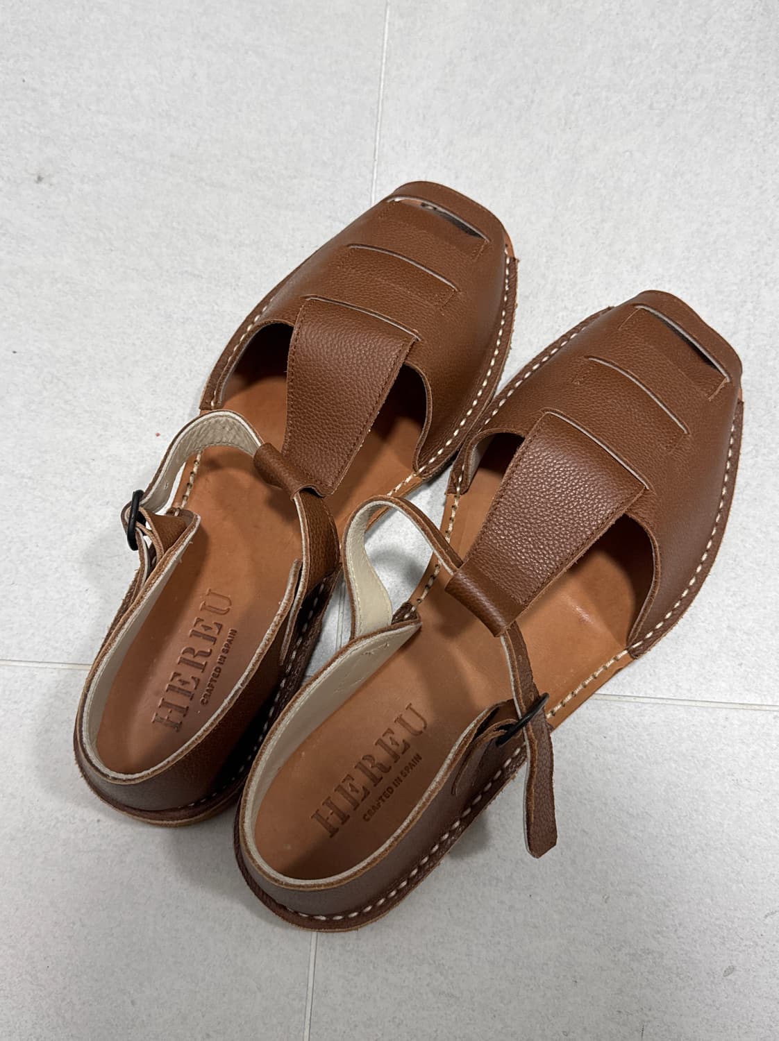 Hereu 샌들 브라운 43사이즈 상품이미지1