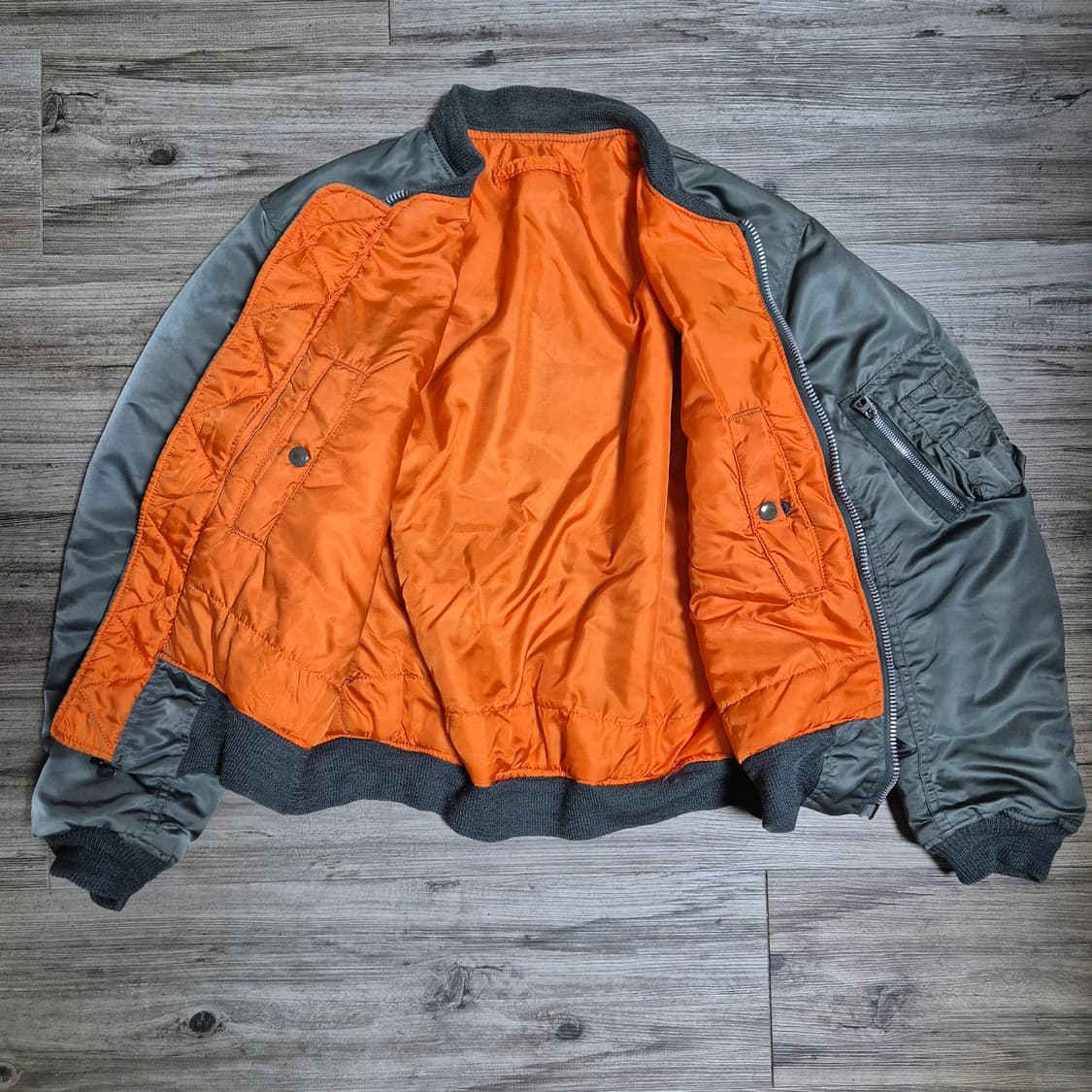 90s 미국제조 민수용 ma-1 항공점퍼 상품이미지3