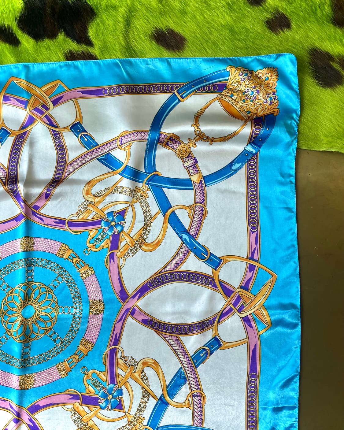 JPN Vintage Regalia Pattern Silk Scarf 상품이미지6