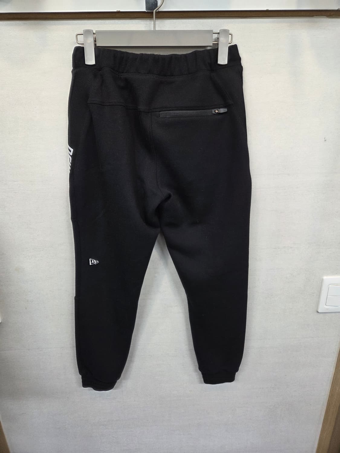 뉴에라 사이드로고 스웻팬츠 90 s 상품이미지2