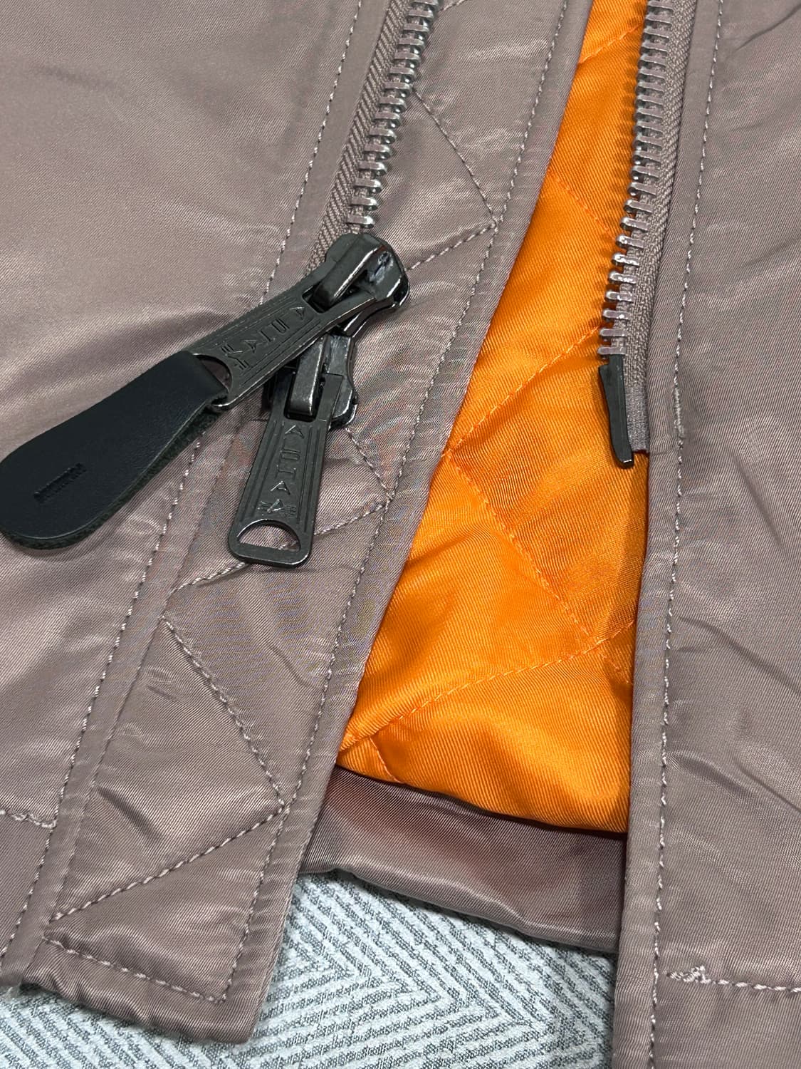 알파인더스트리 ma-1 롱 항공점퍼 봄버 S 상품이미지7