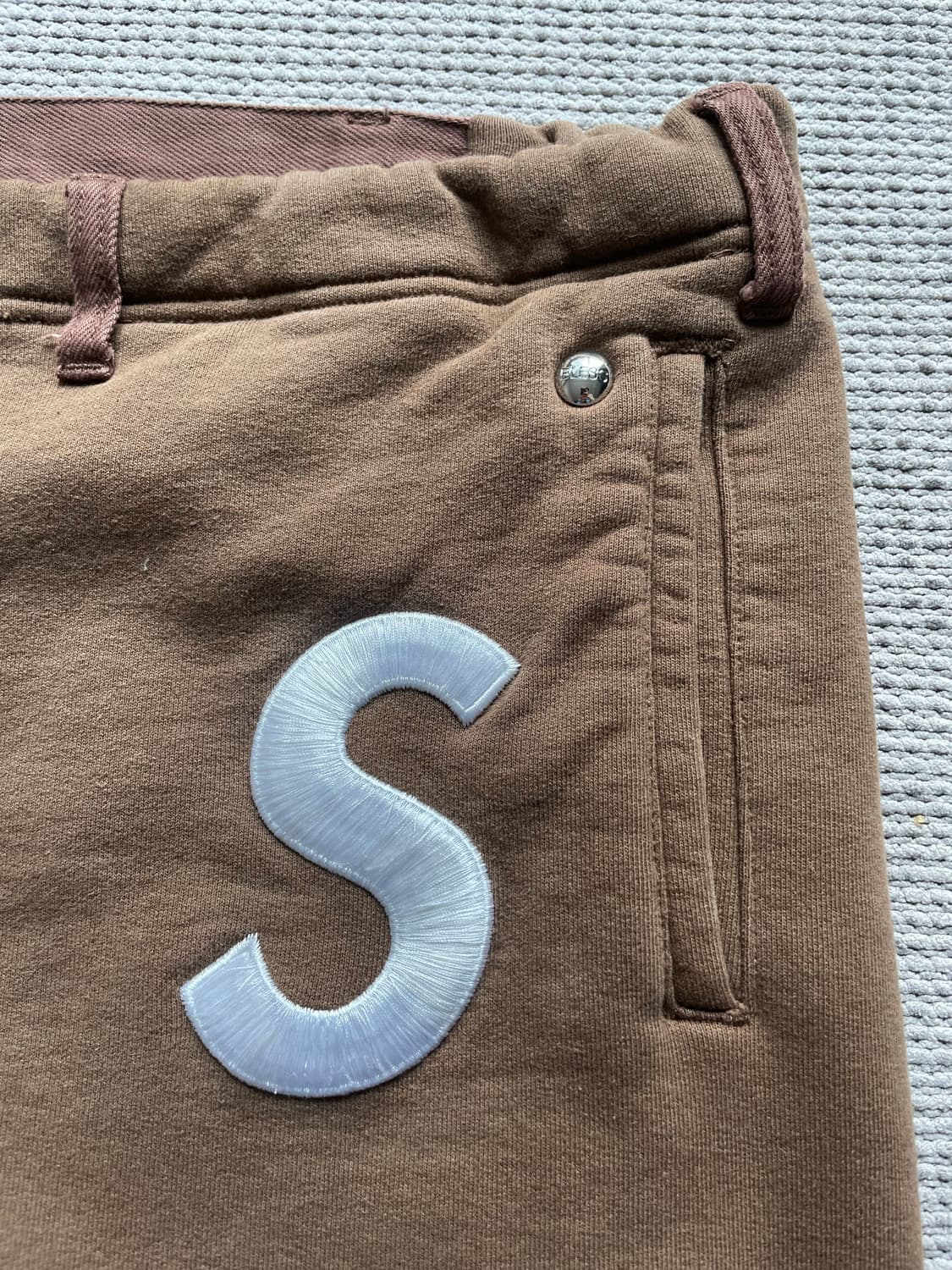 슈프림 블레스 스웨트 진 팬츠 상품이미지3