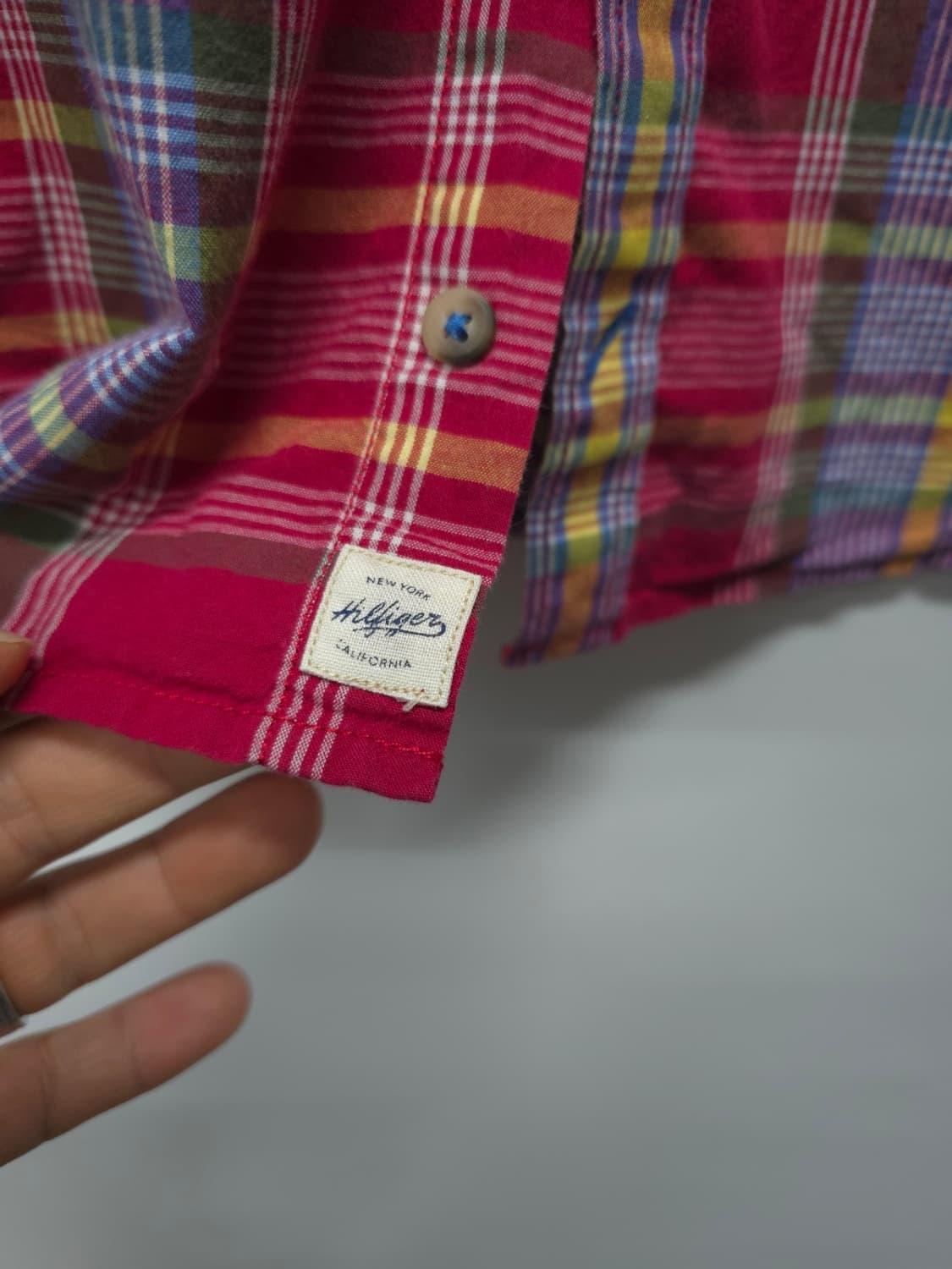 타미힐피거 여성 슬림핏 레드 체크 셔츠(66~66반) 상품이미지5