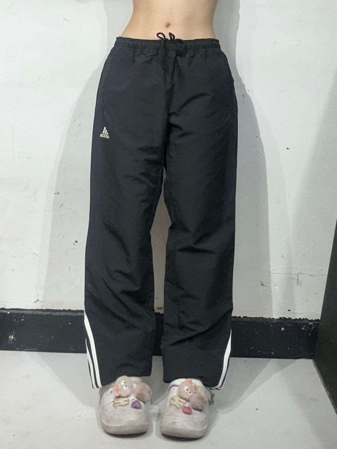 아디다스 블랙 와이드 사선 포인트 화이트 삼선 트랙 팬츠 L 상품이미지2