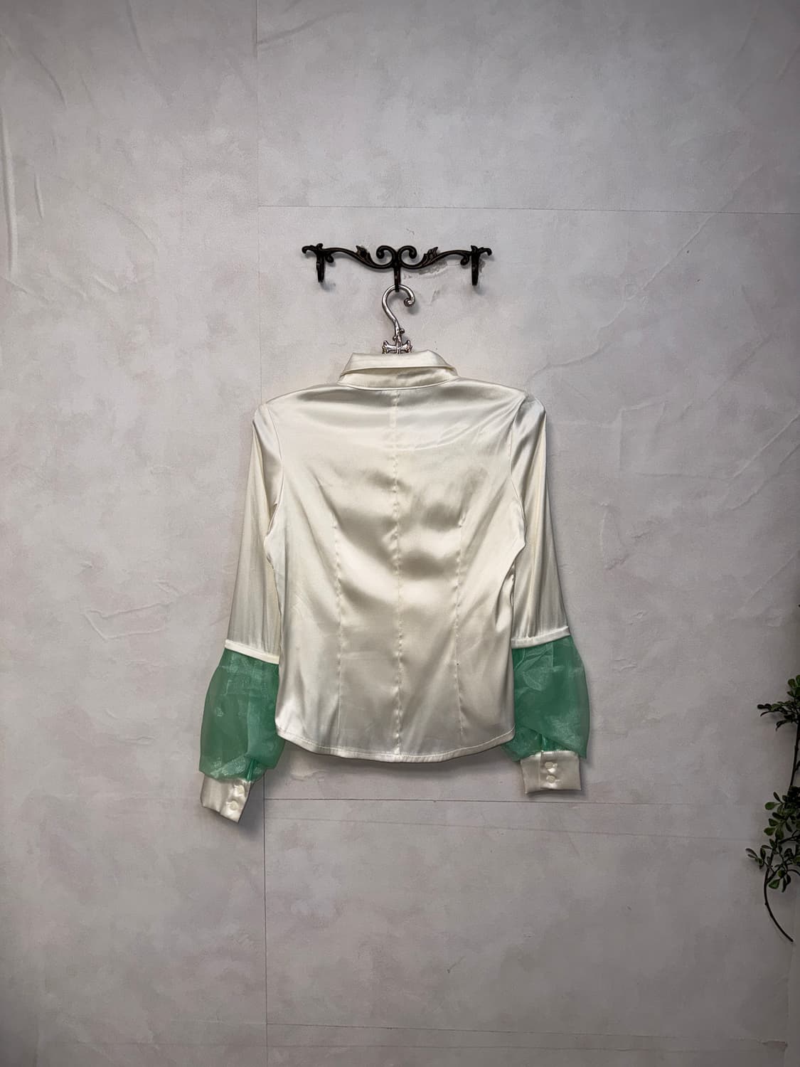 Mint puff organza details satin shirt 상품이미지6