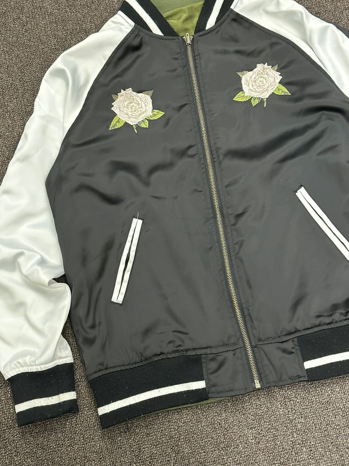 OS)Japanese vintage 여성 리버시블 장미 자수 스카잔 자켓 상품이미지4