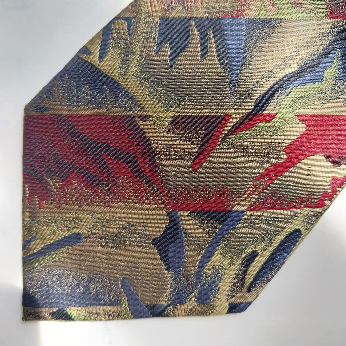 입생로랑 넥타이 골드 믹스 9.5cm A+등급 k2507
 상품이미지7