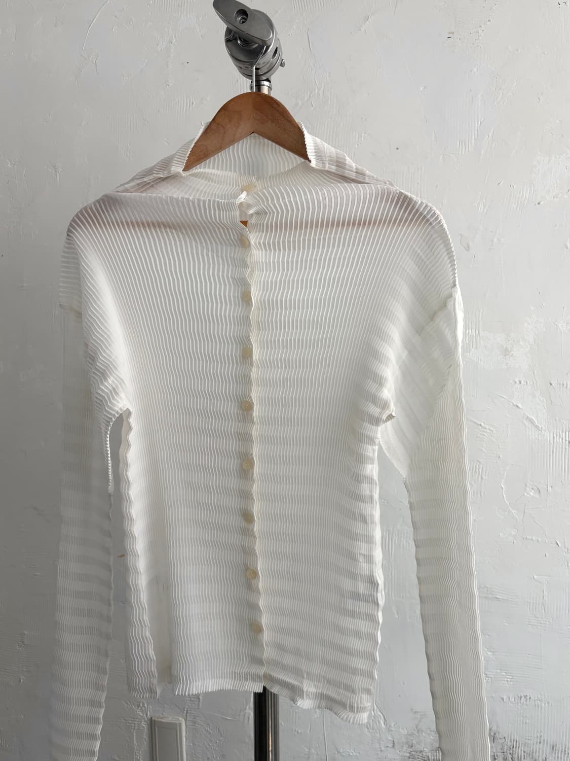 Issey Miyake 이세이미야케 화이트 플리츠 목폴라 셔츠  상품이미지4