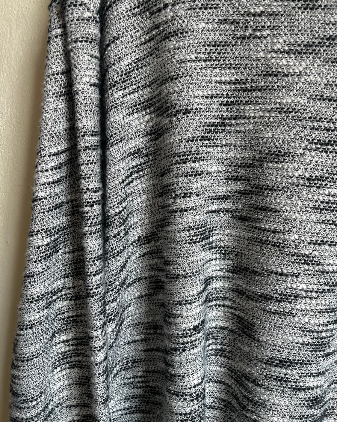 In the Attic Gothic V-Neck Knit 상품이미지5