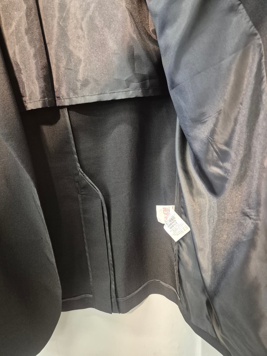 스튜디오 톰보이 여성 오버핏 블랙 자켓
 상품이미지5