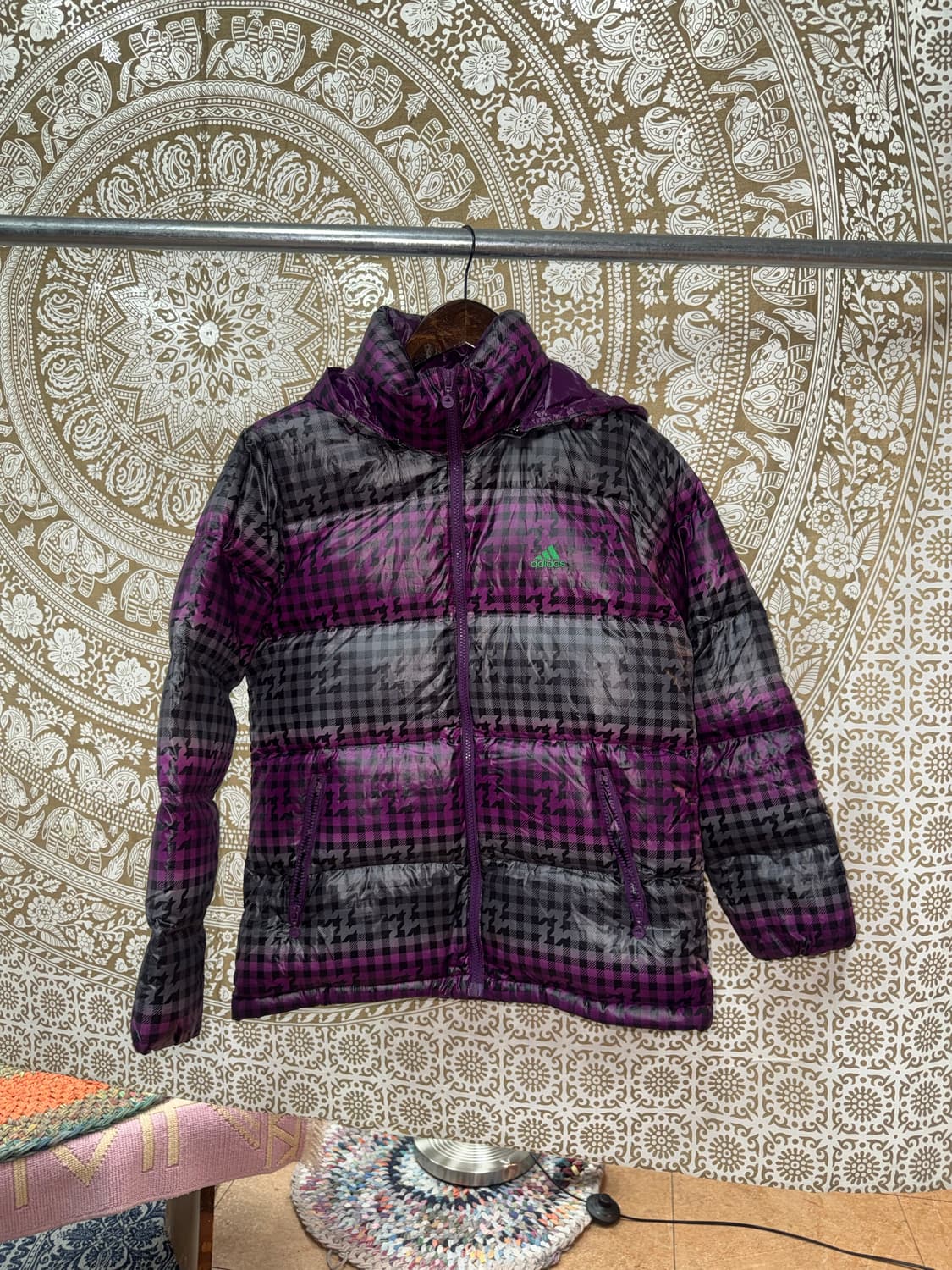 아디다스 여성 아디웜 체크 구스다운 패딩 상품이미지3