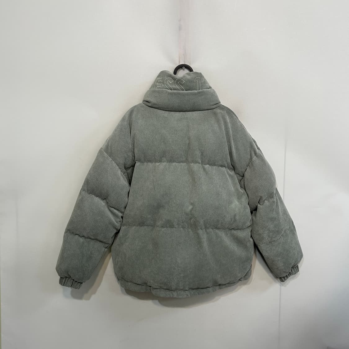 게스 코듀로이 하이넥 푸퍼 패딩 85 수지패딩 상품이미지6