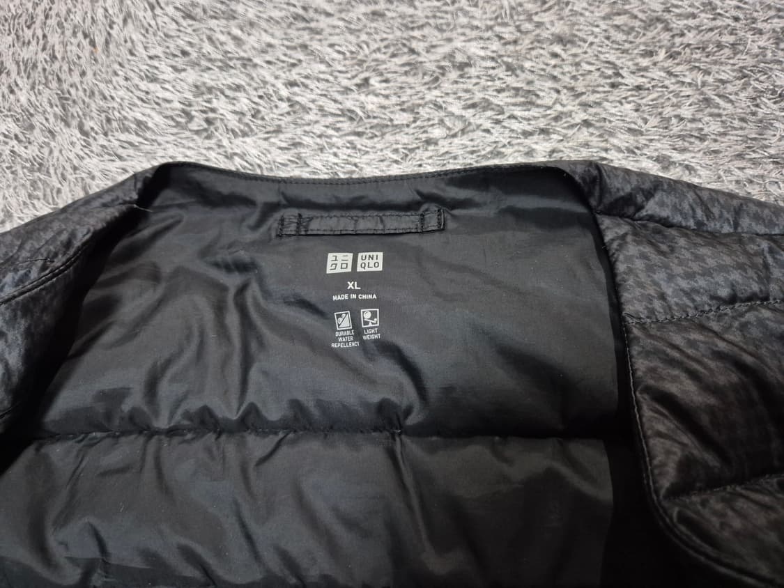 유니클로 남성 경량 패딩 조끼 XL 상품이미지6