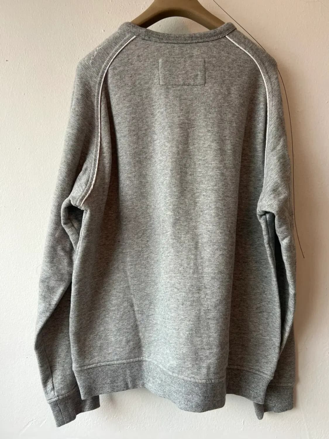 시리즈 남성 그레이 맨투맨티셔츠 상품이미지9