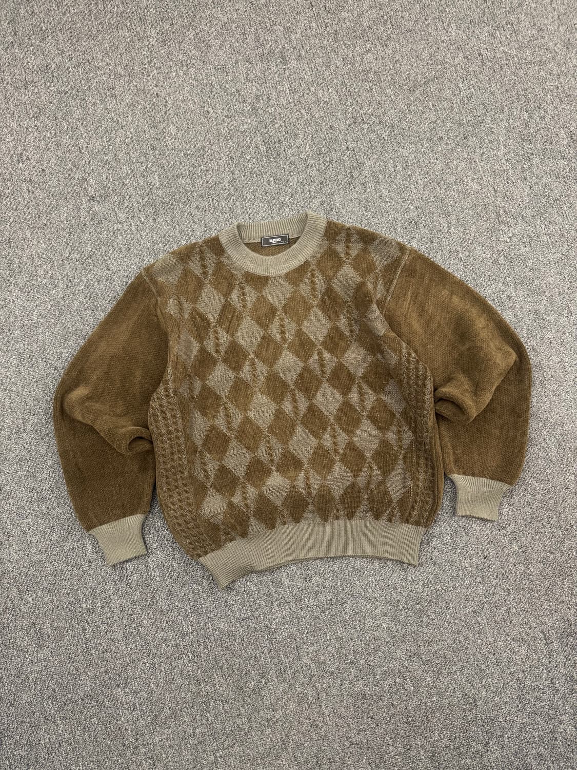 L)American vintage 아가일 패턴 브라운 니트 상품이미지2