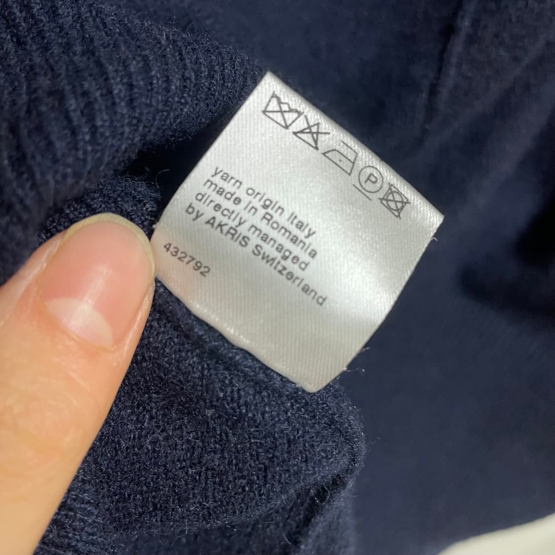 아크리스 캐시미어 네이비 니트 상품이미지9