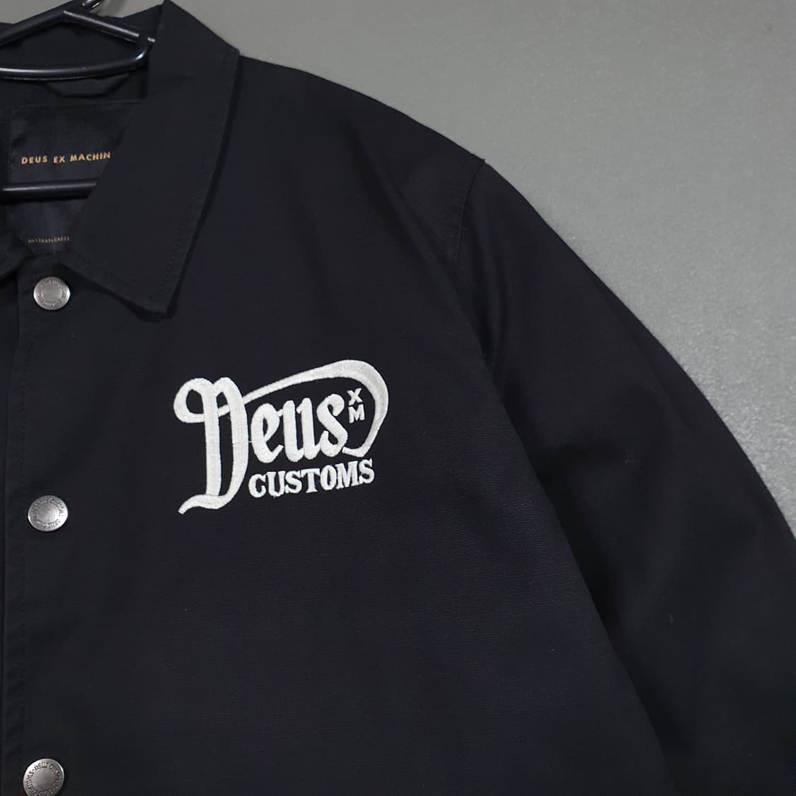 실측 XL (105) 데우스 엑스마키나 인카운터스 누빔 코치 자켓 블랙 상품이미지3