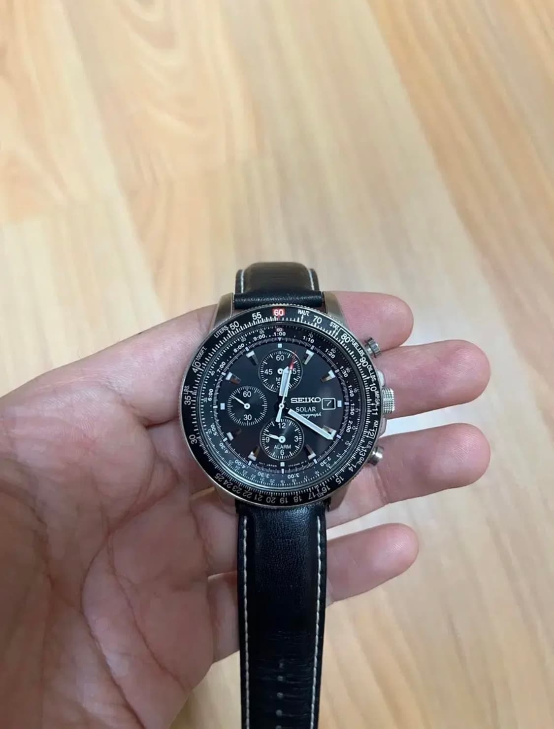 세이코 seiko 솔라 크로노 시계 판매합니다. 상품이미지1