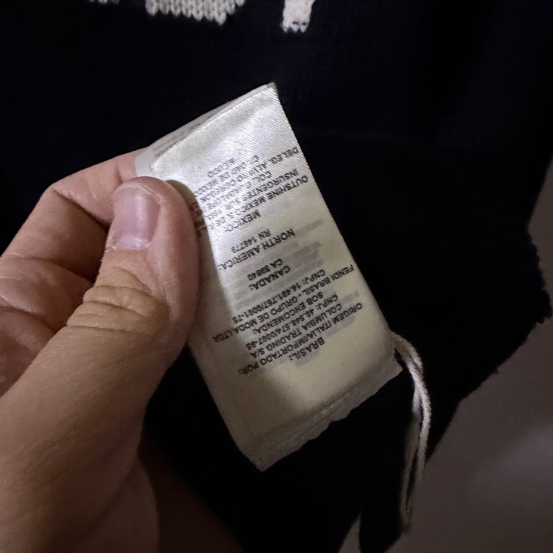 펜디 FENDI 기본 로고 코튼 라운드넥 니트 52(남성 100정도) 상품이미지9