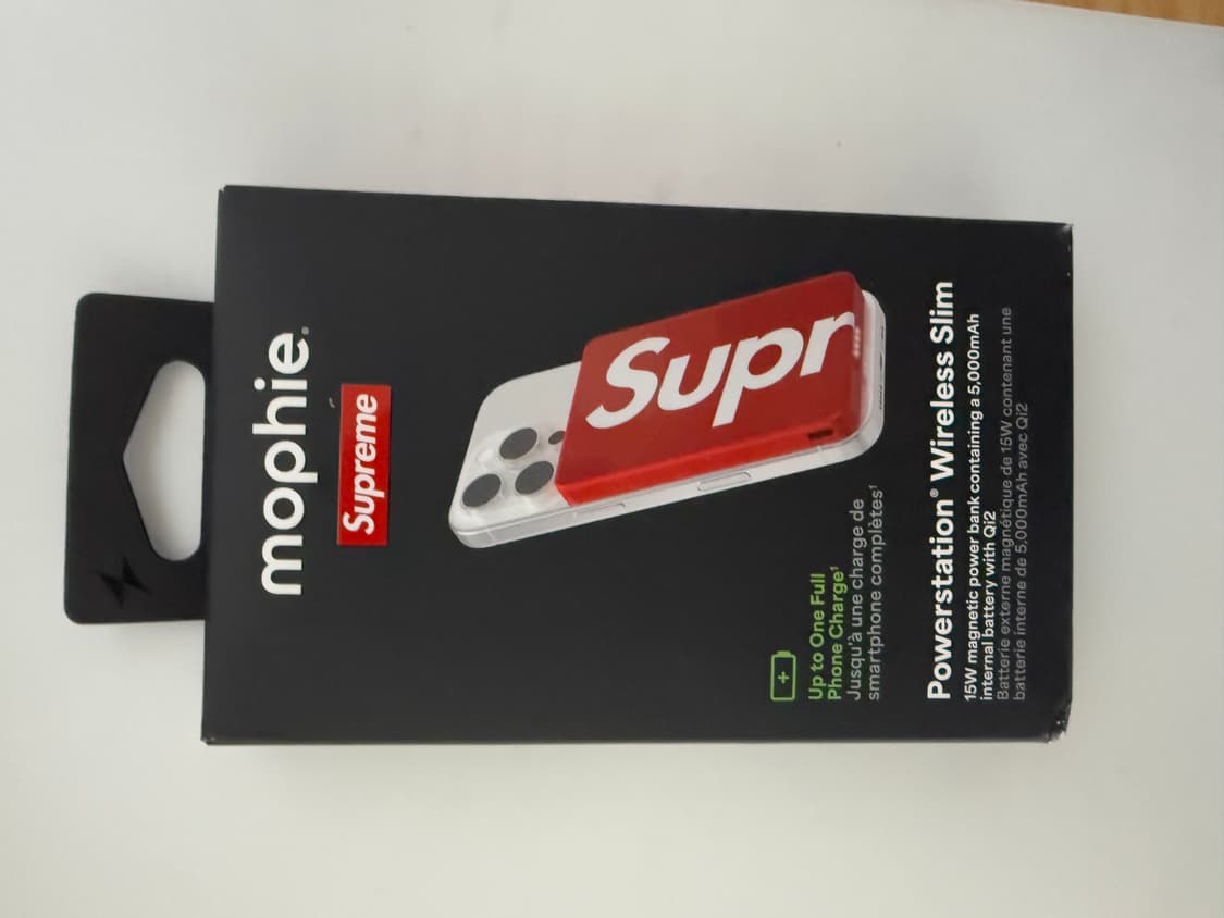 슈프림 모피 보조배터리 레드 상품이미지3