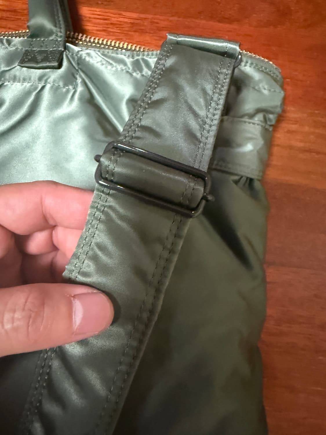 요시다포터 헬맷백 구형 세이지 색상 판매(상태극상) 상품이미지5