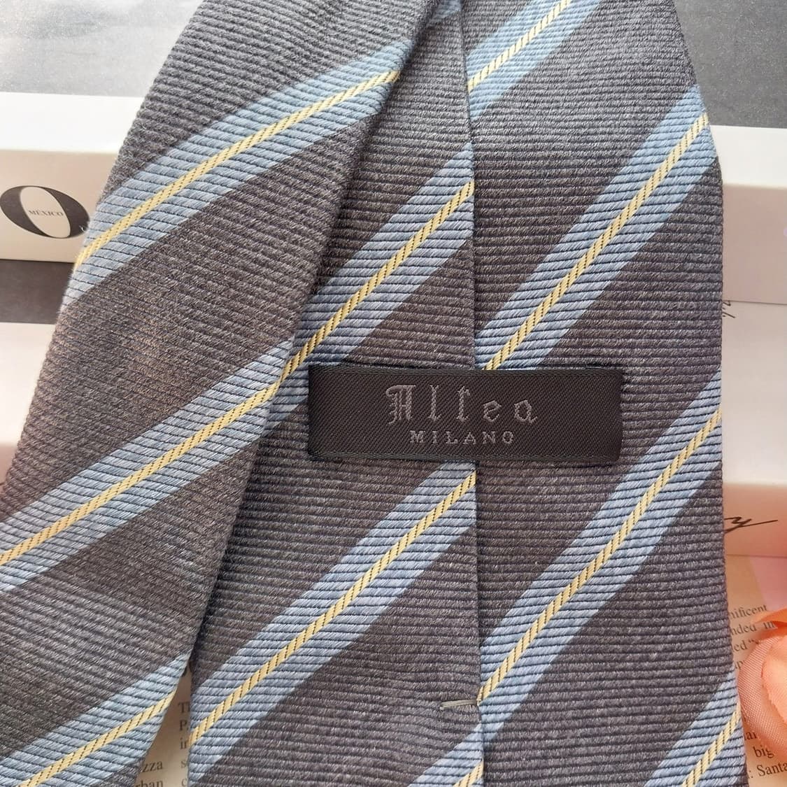 알테아 실크 그레이 스트라이프 넥타이 9.9cm A+등급 K1309
 상품이미지6