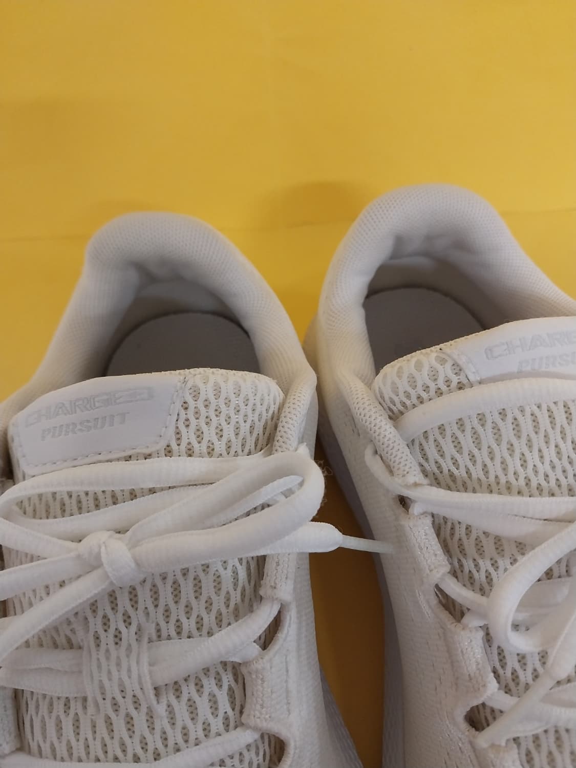 남성 언더아머 차지드 화이트 운동화 (260) 상품이미지5