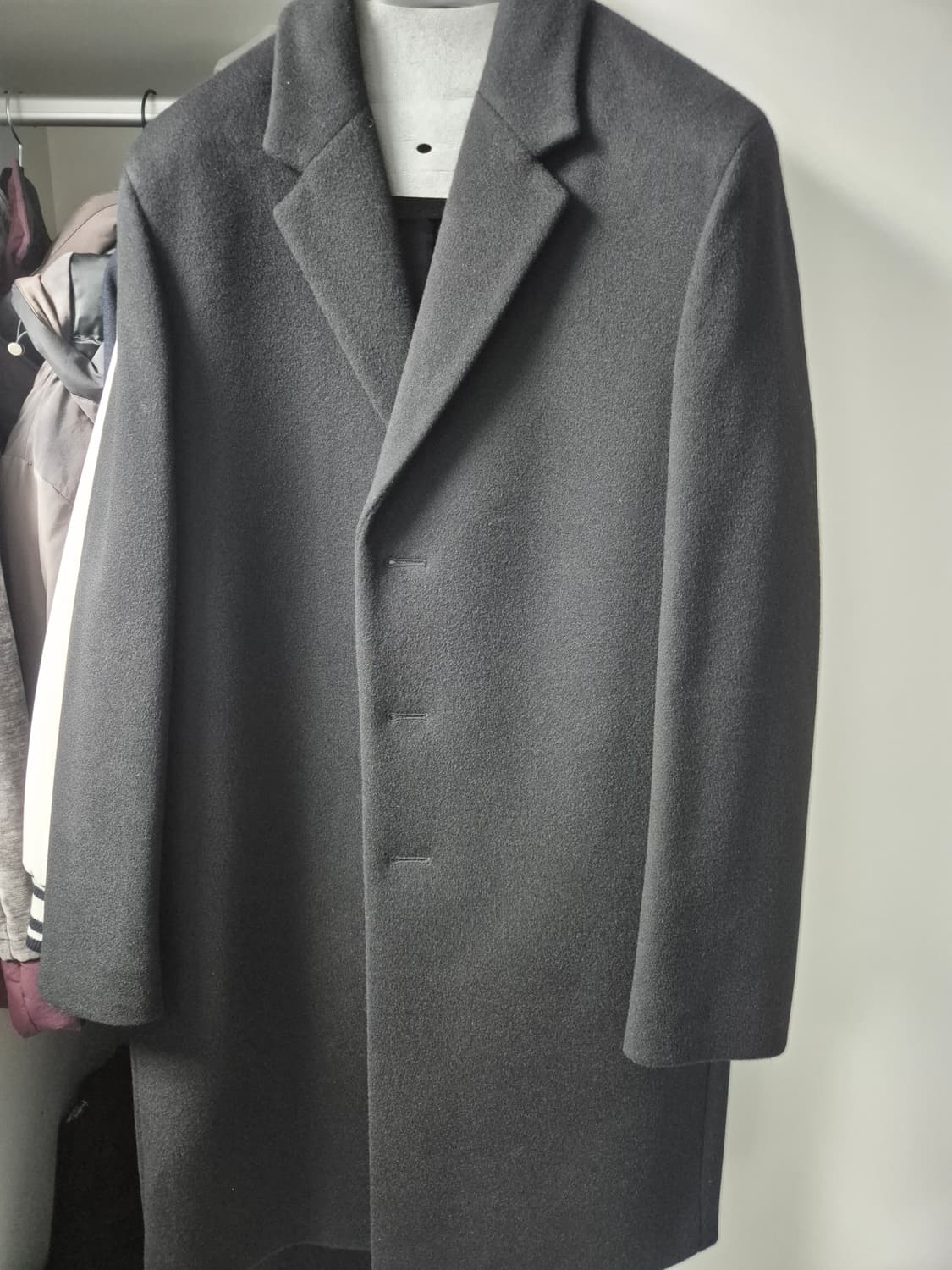 인사일런스 모리스 캐시미어 코트 판매합니다 m사이즈 상품이미지3