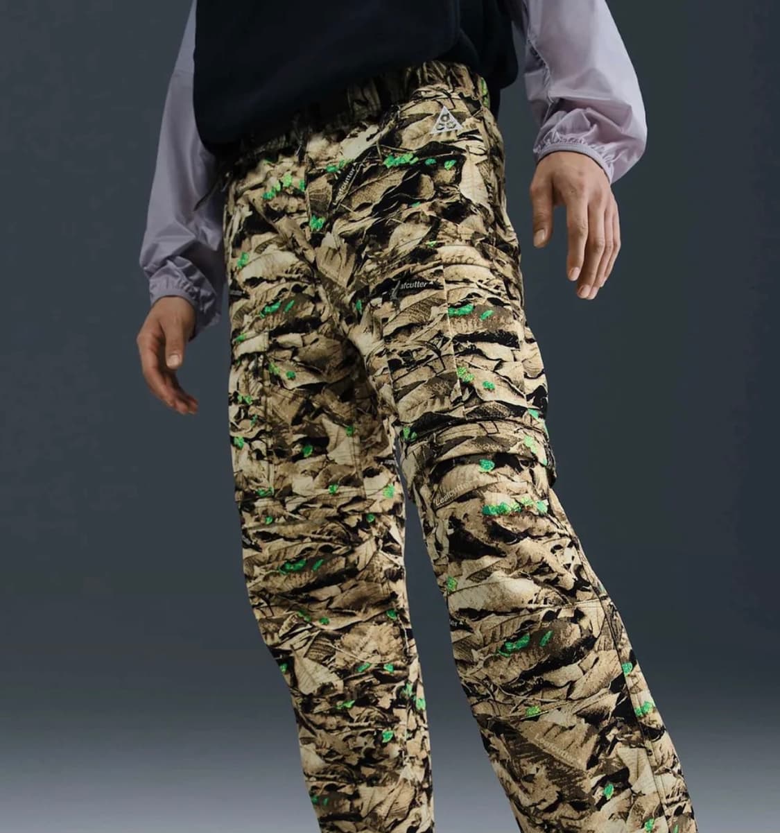 나이키 ACG 스미스 서밋 발수 UV 카고 팬츠 리프커터 패턴  상품이미지2