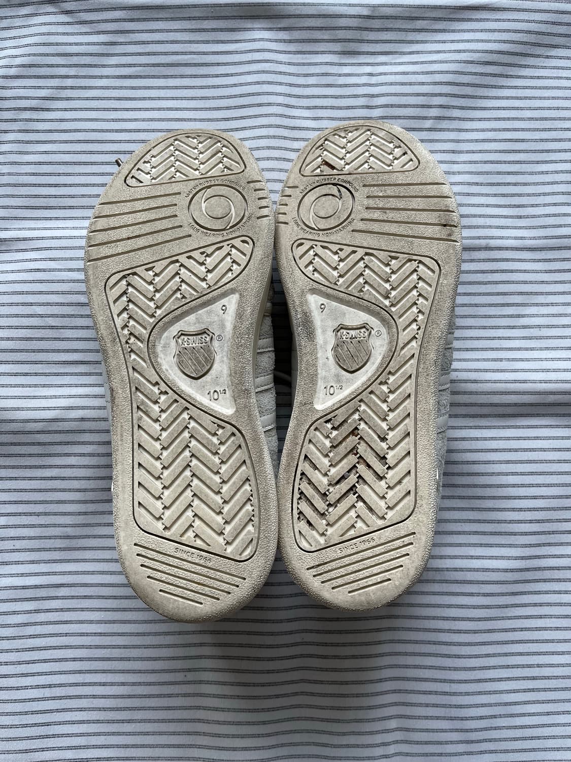 엔지니어가먼츠 x 케이스위스 비대칭 화이트 스니커즈 (265-270) 상품이미지9