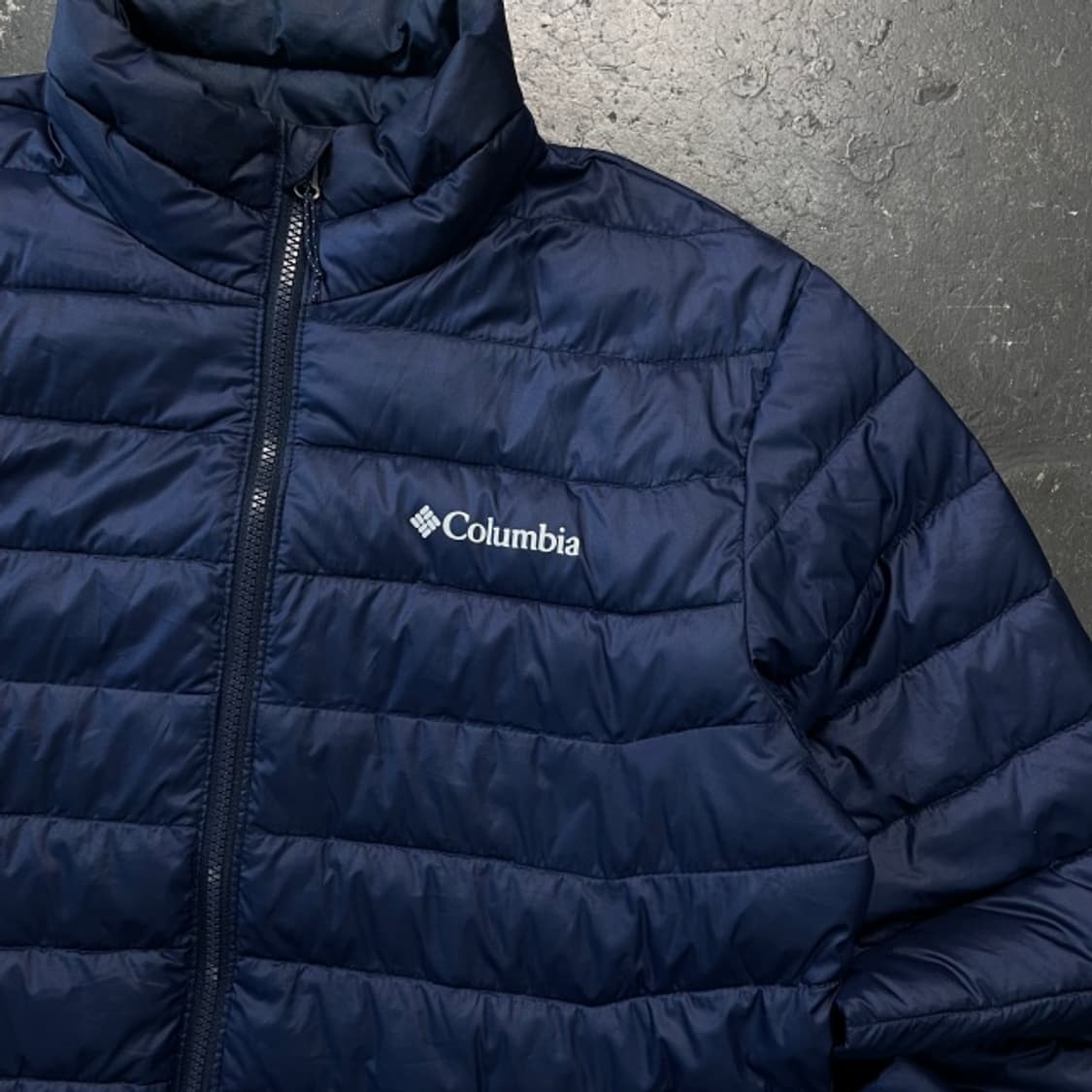 100 콜럼비아 경량패딩  상품이미지2