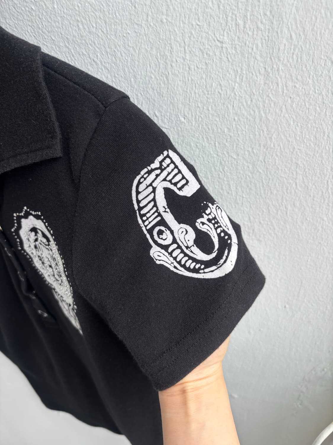 Vintage Graphic Black Polo Shirt 상품이미지3