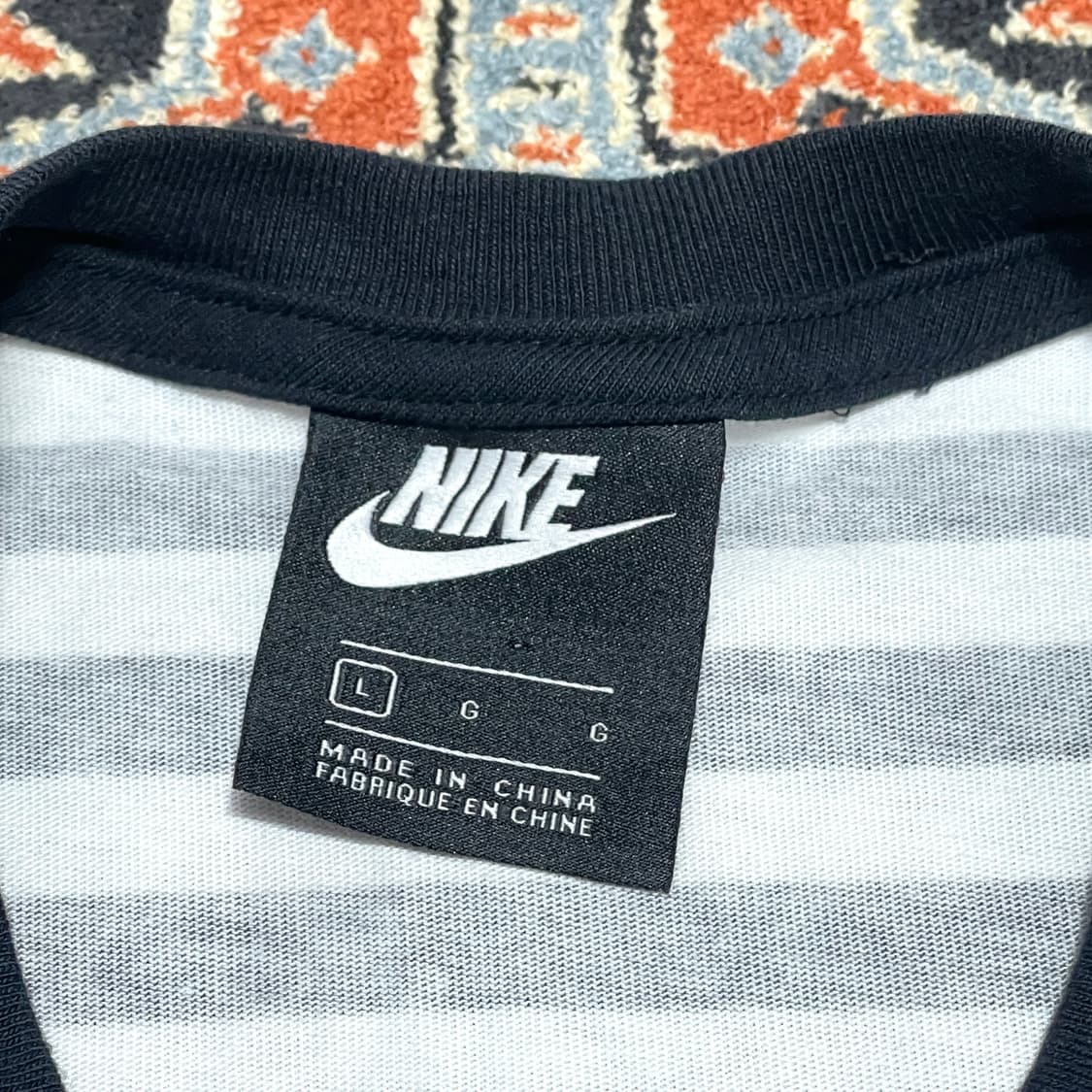 나이키 빅로고 단가라 반팔티셔츠 여성L 상품이미지3