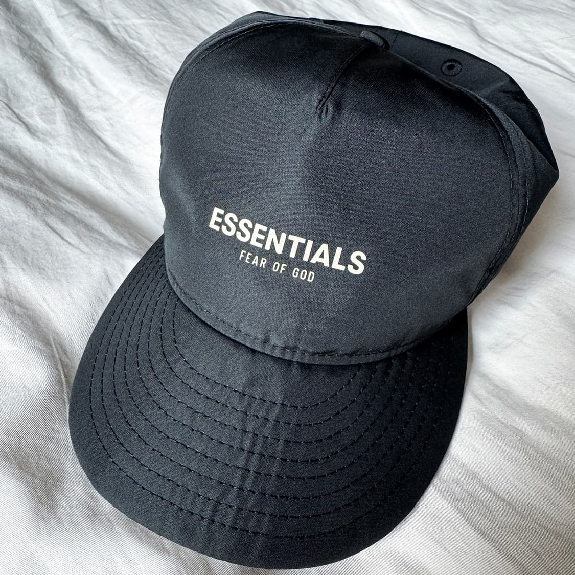 [OS] 에센셜 x 뉴에라 레트로 크라운 스트랩백 캡 - 블랙 상품이미지3