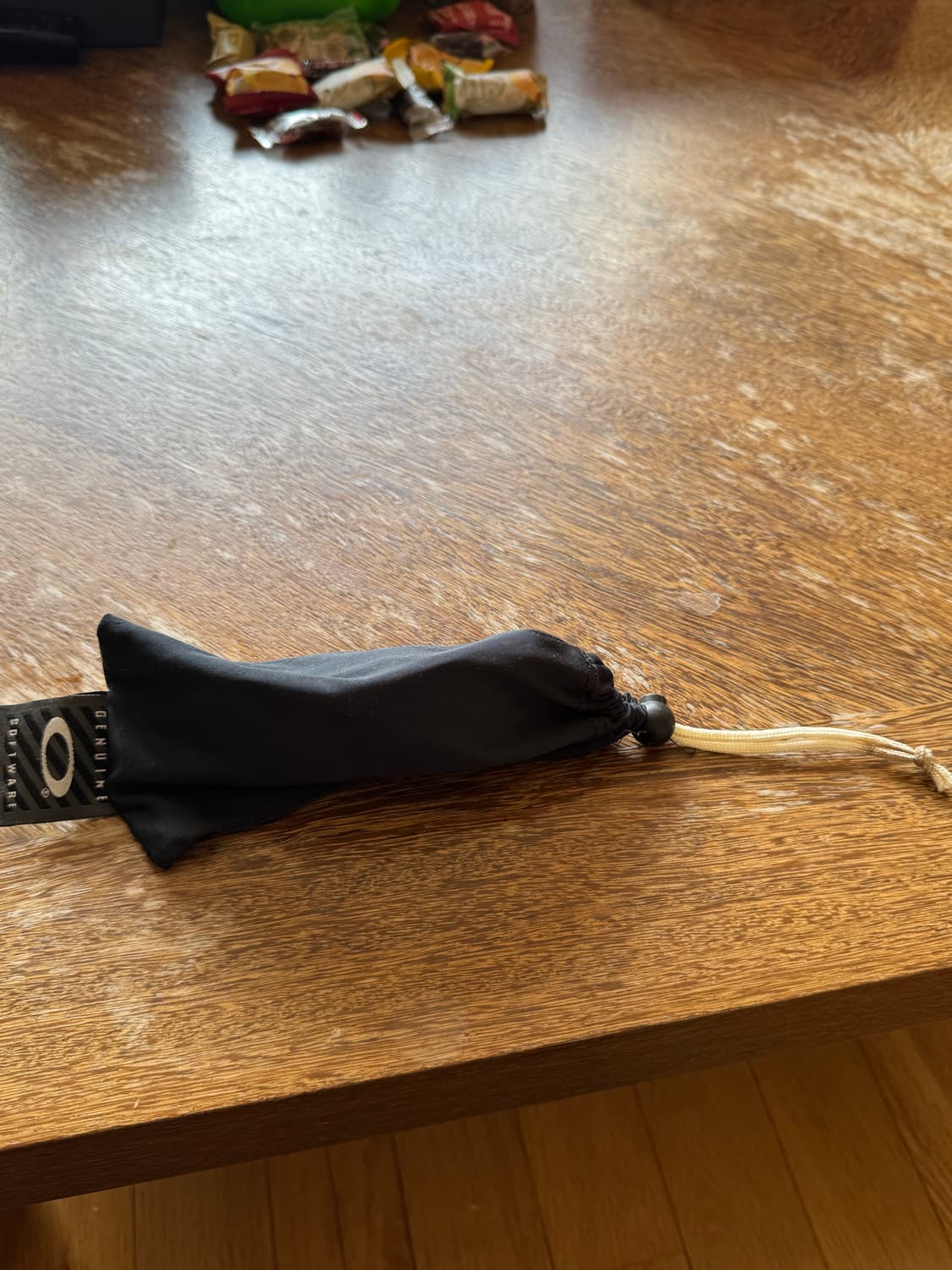 오클리 아이자켓 2.0 (트래비스 스캇 착용) 상품이미지3