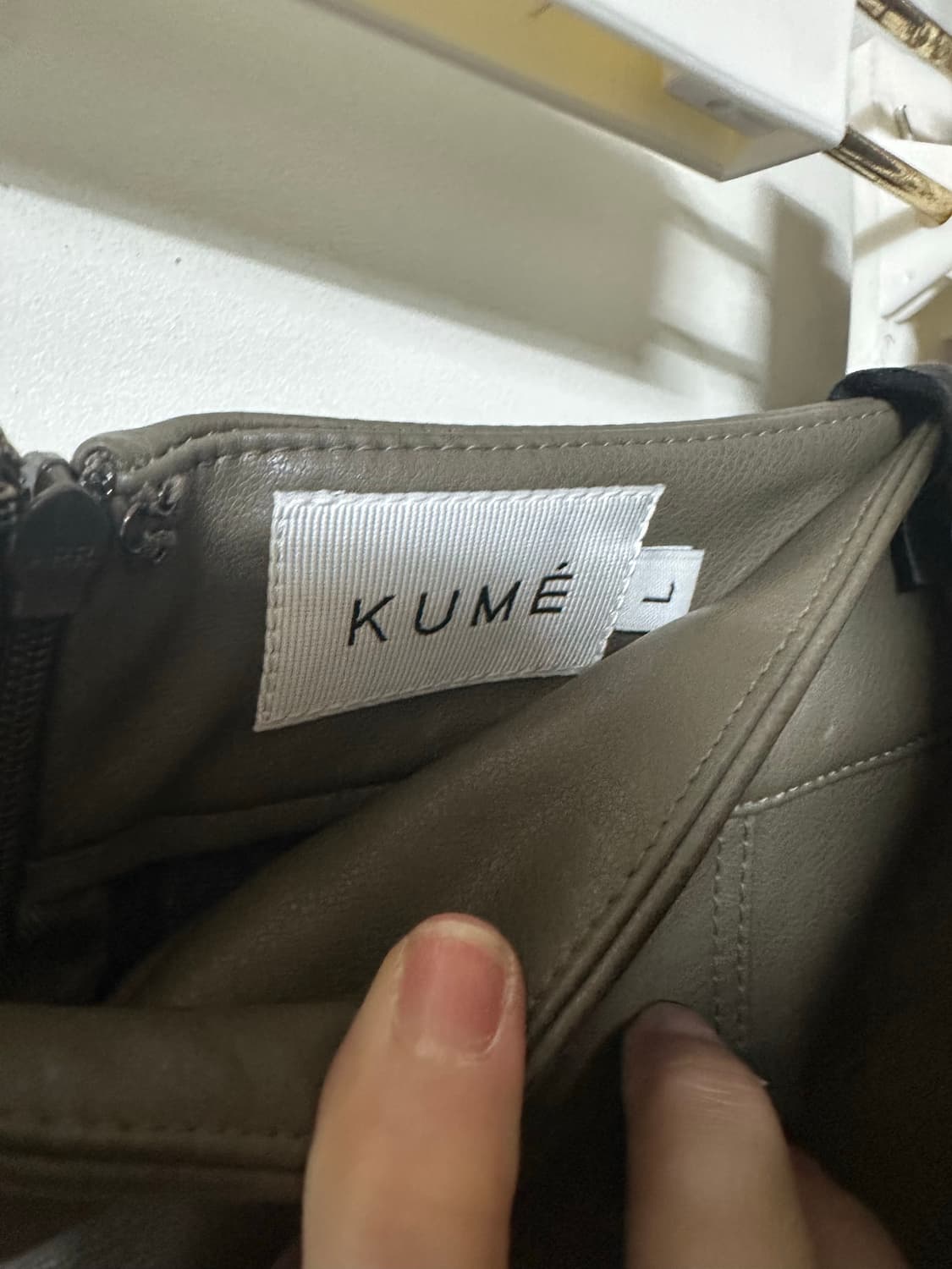 KUME) FAUX LEATHER PLEATED LONG SKIRT L 상품이미지10