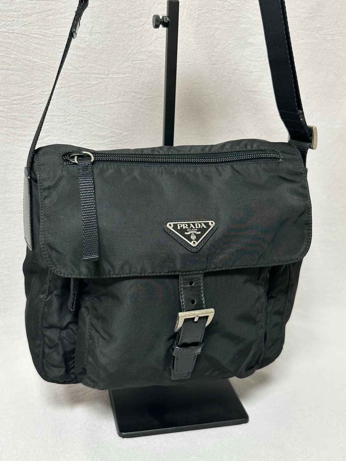 (컨디션굿)프라다 포코노 나일론 메신저백 버클 크로스백 주우재백 상품이미지2