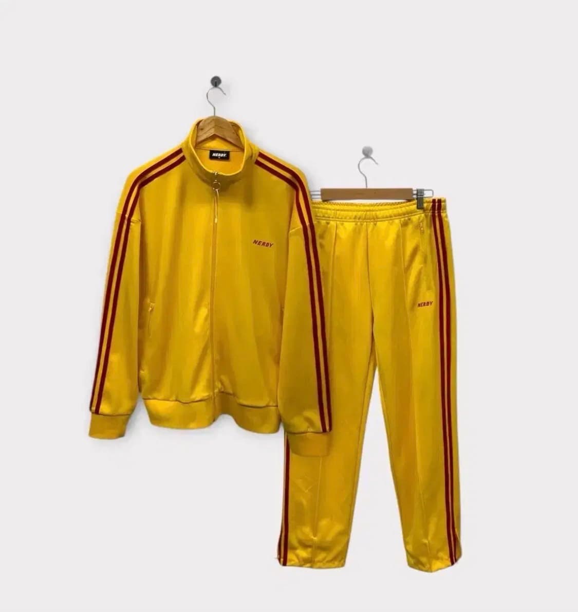 널디 NERDY 옐로우 트랙탑 세트 M-L 상품이미지1