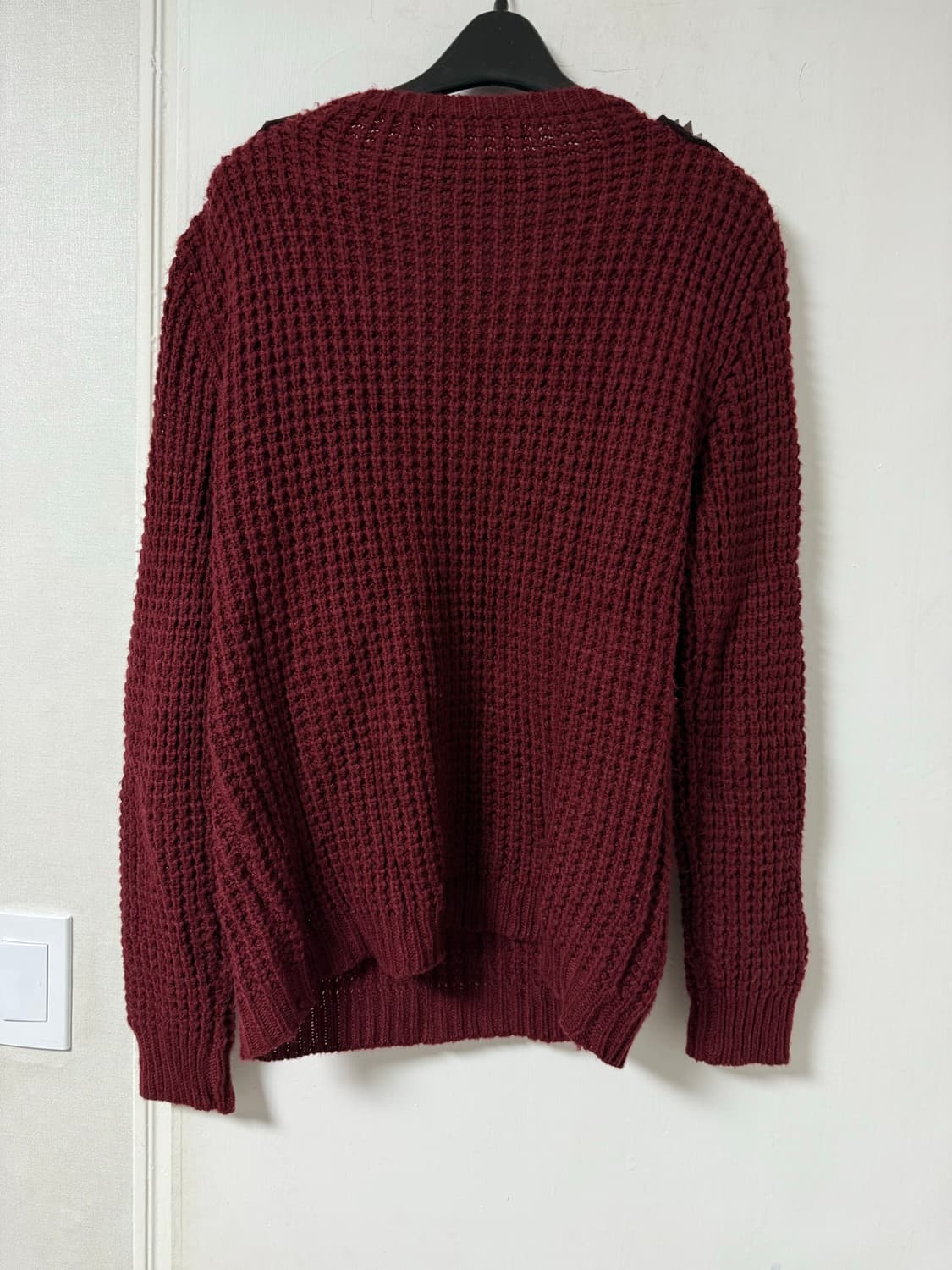 빈티지 메탈스터드 장식 어깨견장 니트 상품이미지3