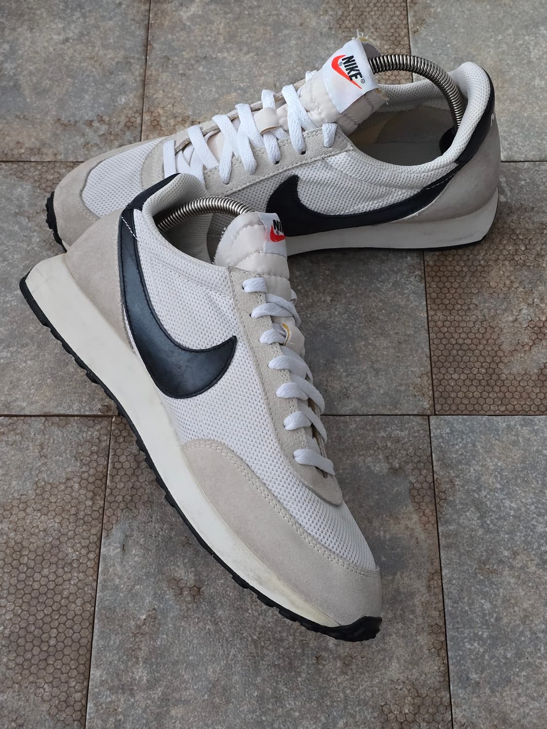 (285)나이키 에어 테일윈드 79 흰검  상품이미지4