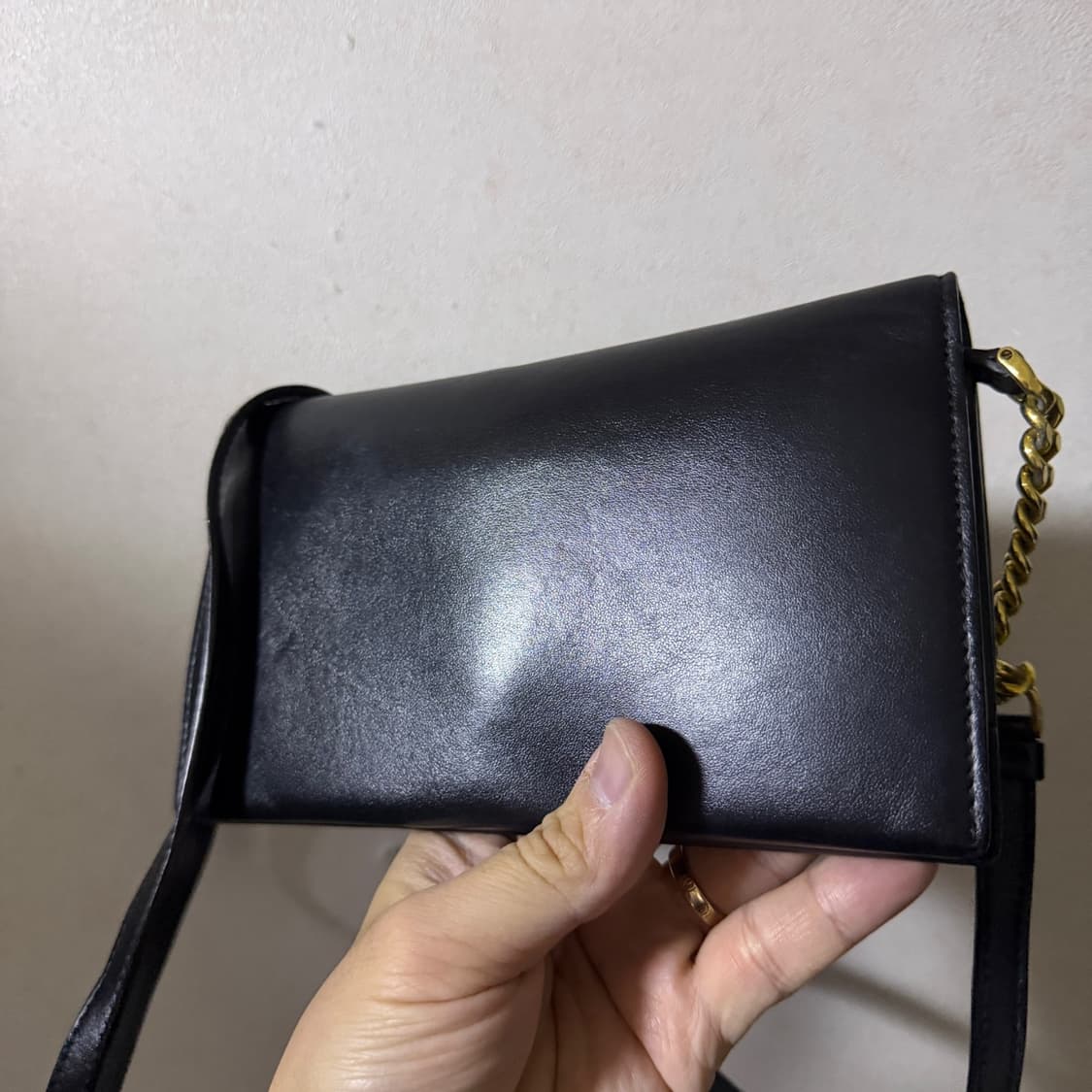 페라가모 간치니 금장 미니 크로스백  상품이미지2